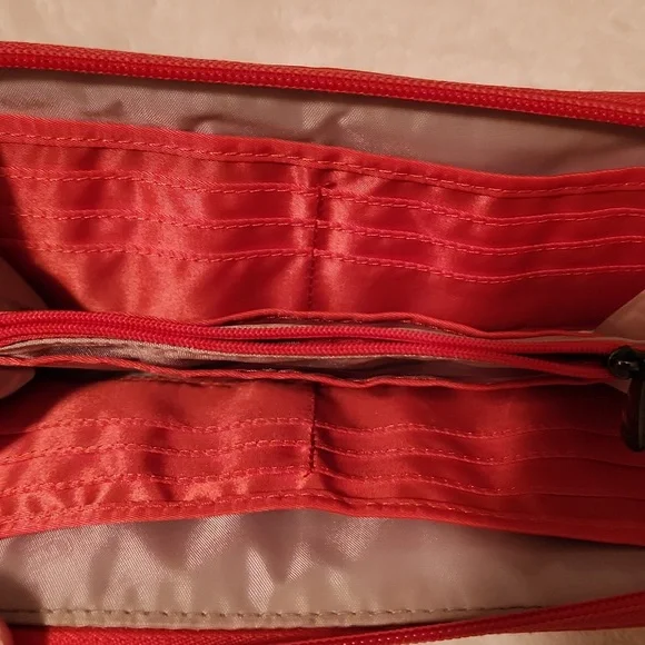 Lug Quilted Orange Wristlet/wallet - Picture 4 of 14